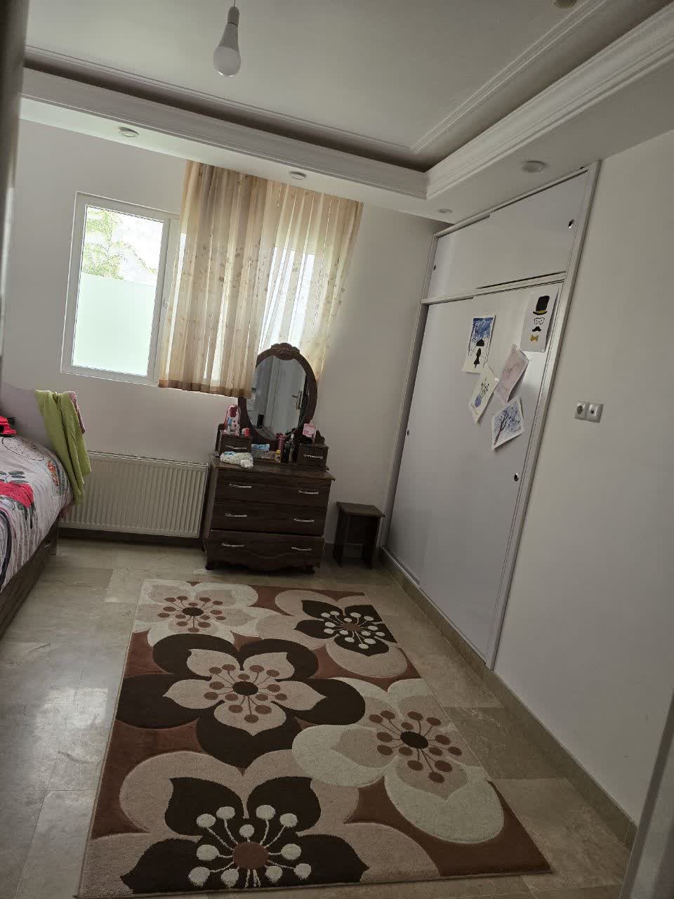 آپارتمان تک واحدی