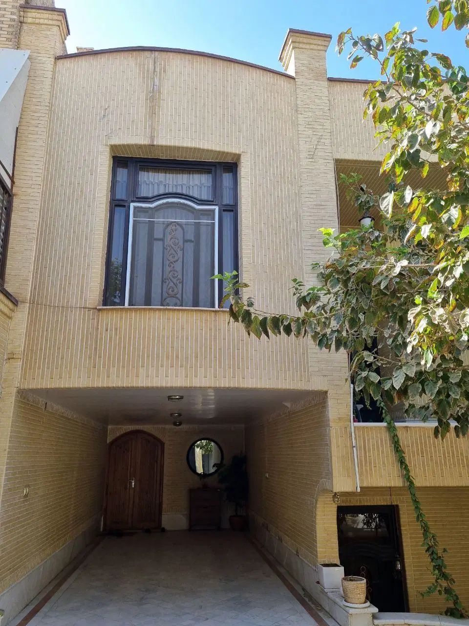 ویلایی دو طبقه